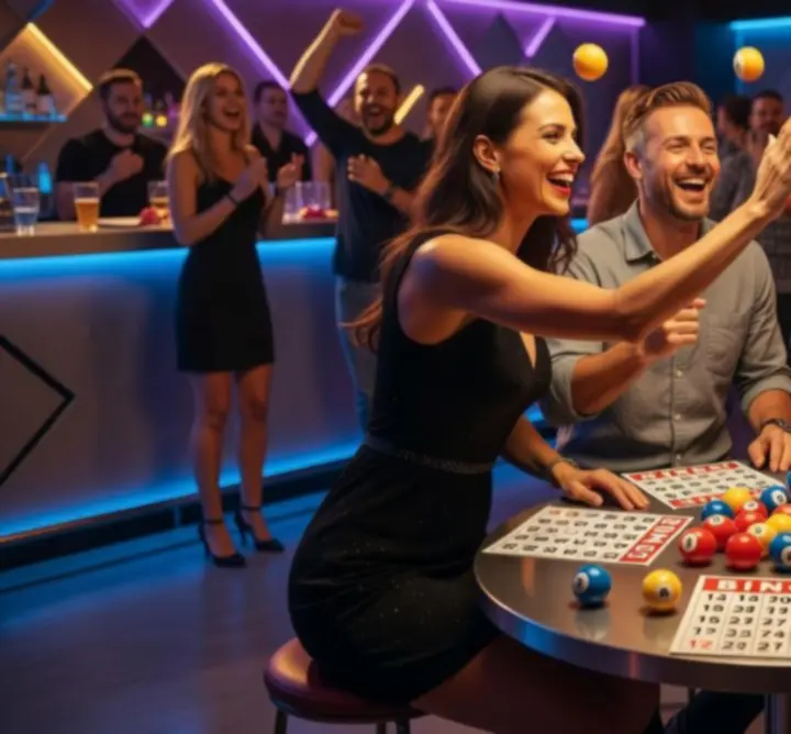 Grupa osób podczas społecznego wieczoru bingo w klubie Petoventra